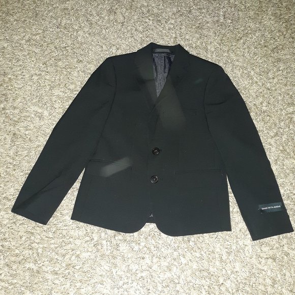 #198.NWOT SAKS FIFTH AVENUE BOYS TUXEDO BLACK JACKET. SIZE: 7